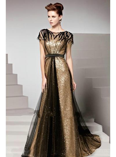 Kortärmad aftonklänning med paljetter