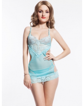 Sensuellt nattlinne med spetsdetaljer och avslöjande rygg, blå